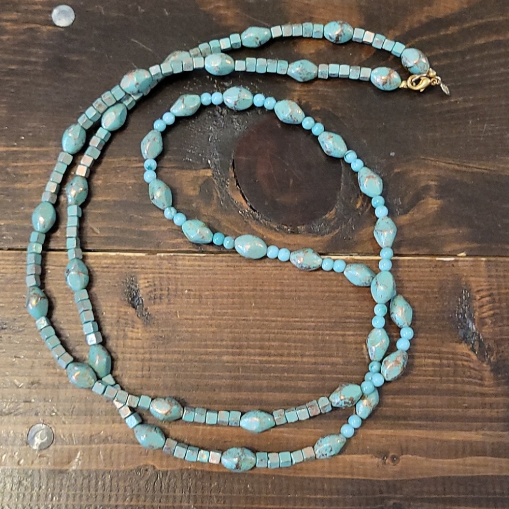 Premier Designs turquoise necklace